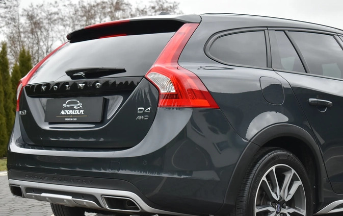 Volvo V60 Cross Country cena 79900 przebieg: 210000, rok produkcji 2017 z Prószków małe 781